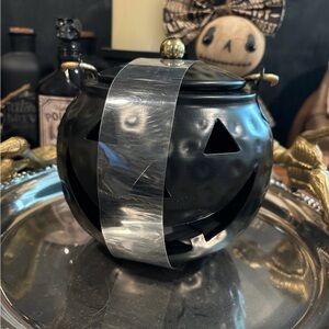 Halloween Black Metal Pumpkin Jack o’ Lantern Lantern Luminary with Handle Gold